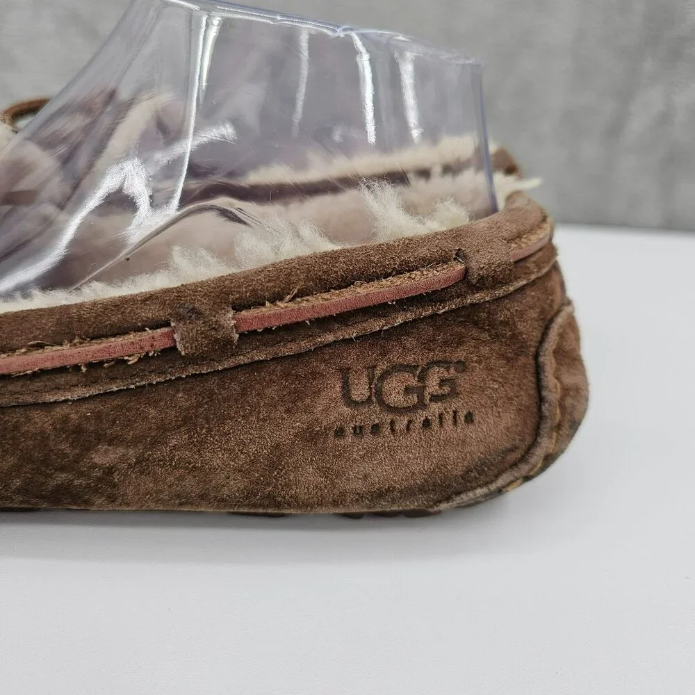 UGG Dakota Moccasin Slippers 7 Espresso Brown Leather Sheepskin Lined Cozy Warm - Picture 13 of 15